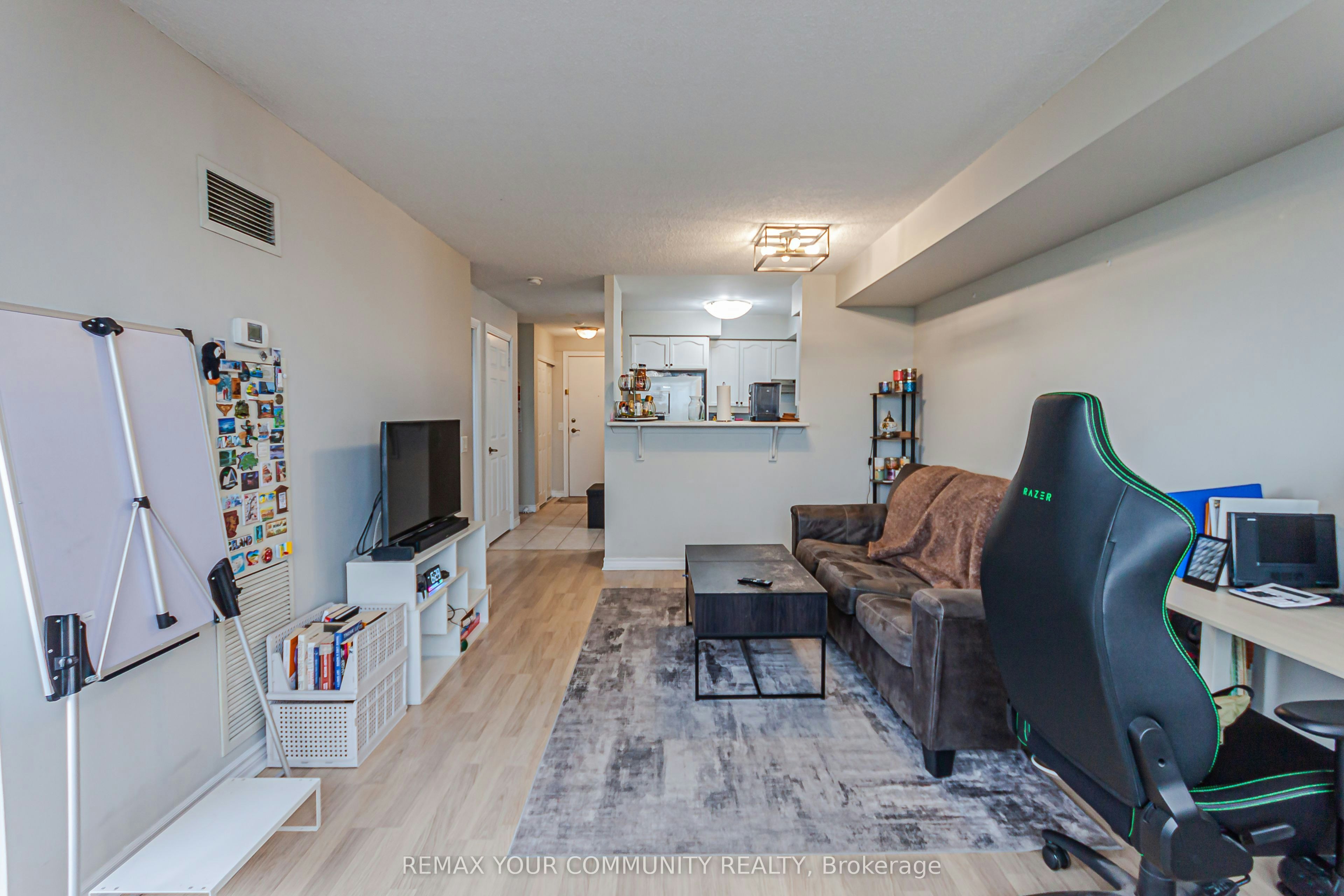 303-710 Humberwood Boulevard, Toronto, ON, M9W 7J4 - 9