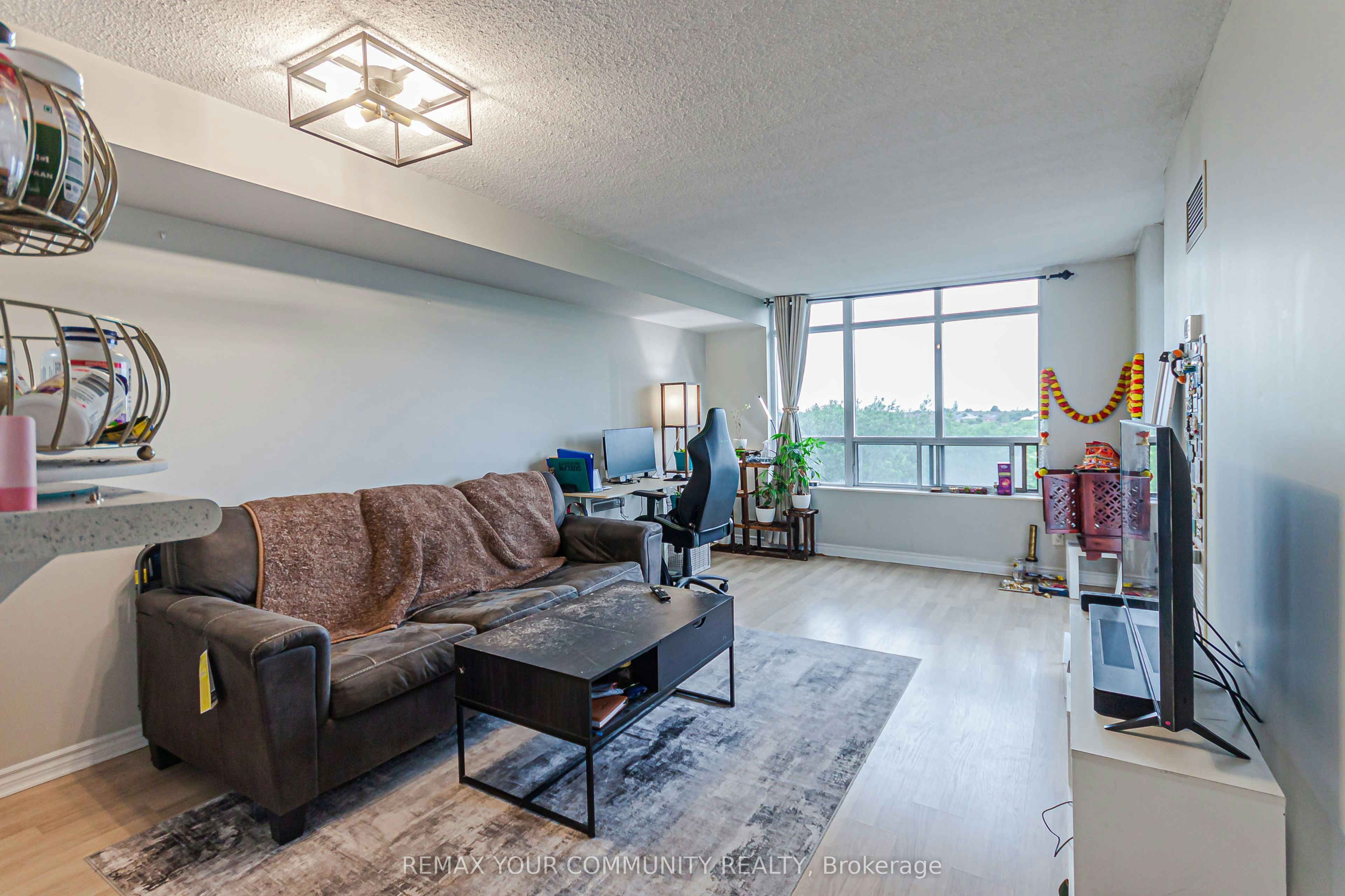 303-710 Humberwood Boulevard, Toronto, ON, M9W 7J4 - 7