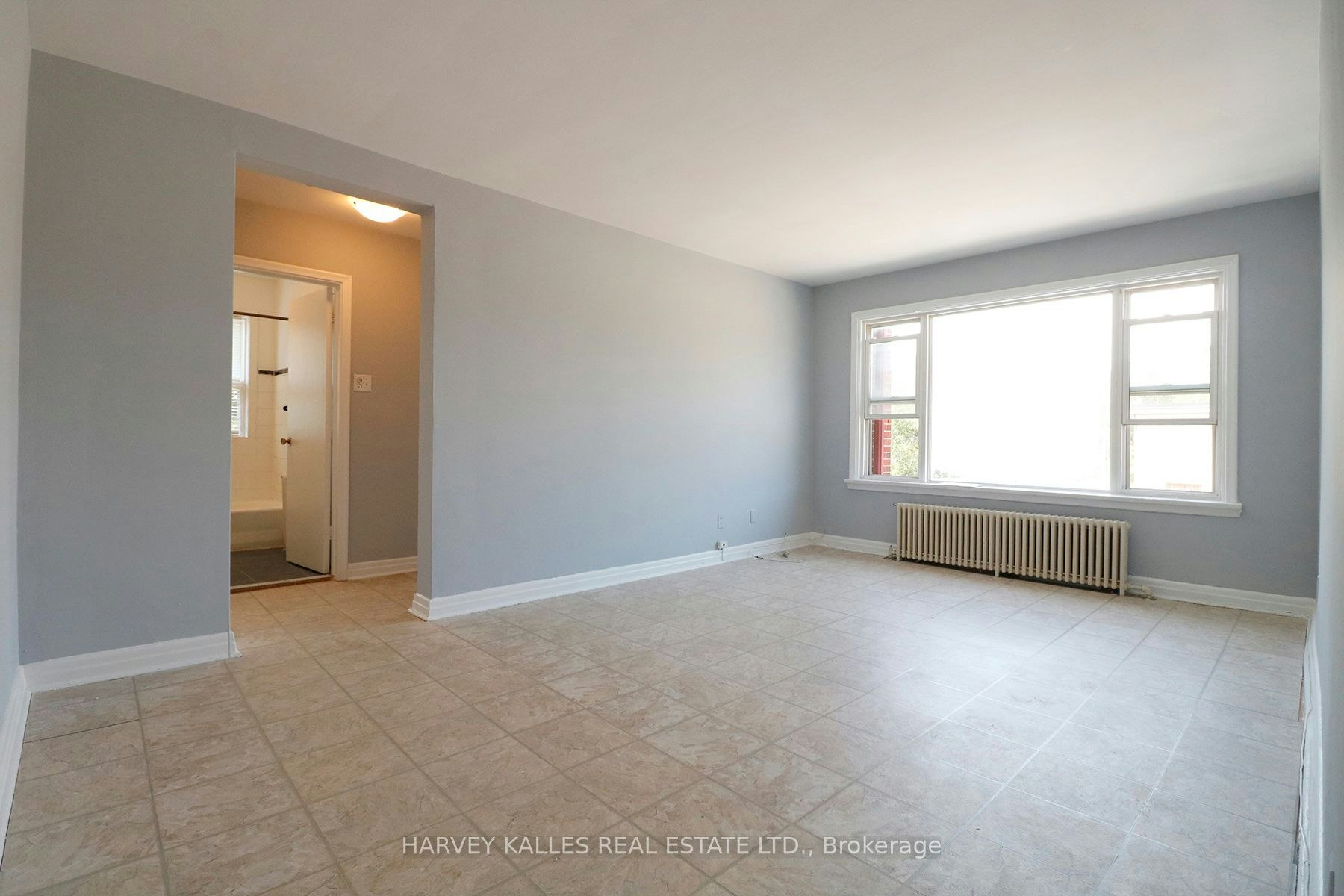 10-2434 Keele Street, Toronto, ON, M6L 2N2 - 2