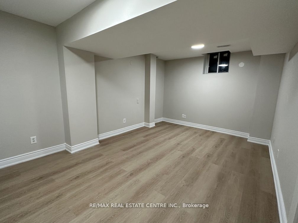 BSMT-5418 Loonlake Avenue, Mississauga, ON, L5V 2E1 - 11