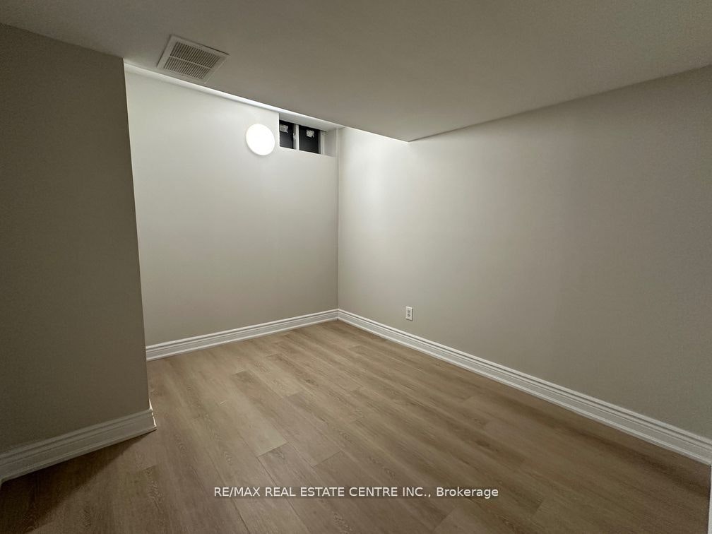 BSMT-5418 Loonlake Avenue, Mississauga, ON, L5V 2E1 - 14