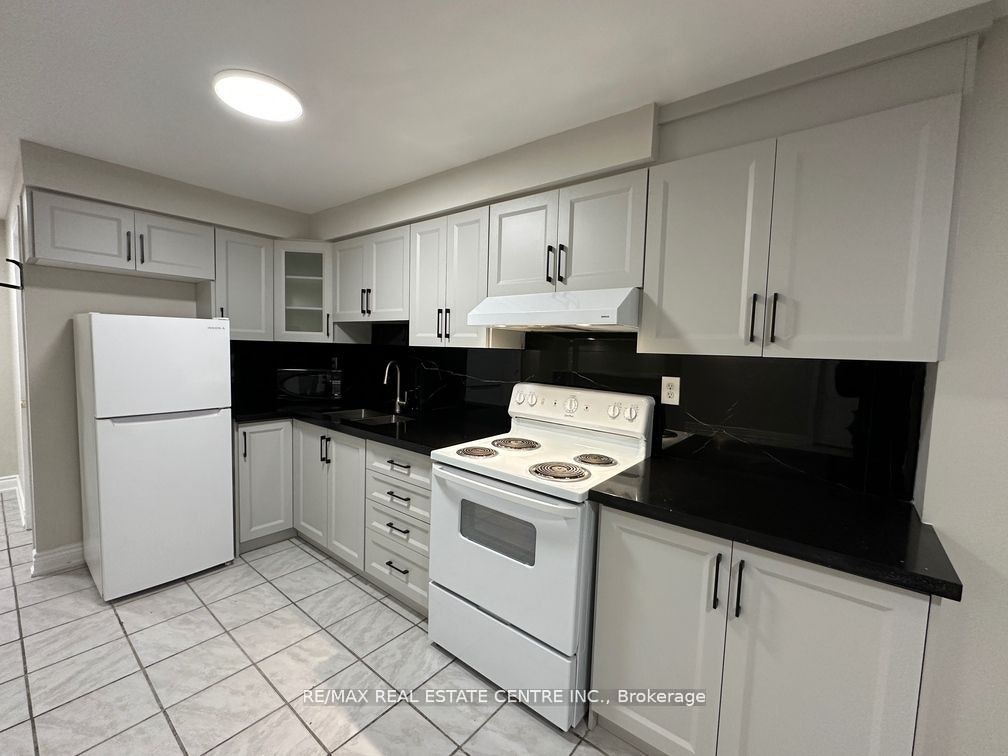 BSMT-5418 Loonlake Avenue, Mississauga, ON, L5V 2E1 - 10