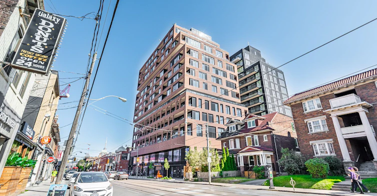 303-270 Dufferin Street, Toronto, ON, M6K 1Z6
