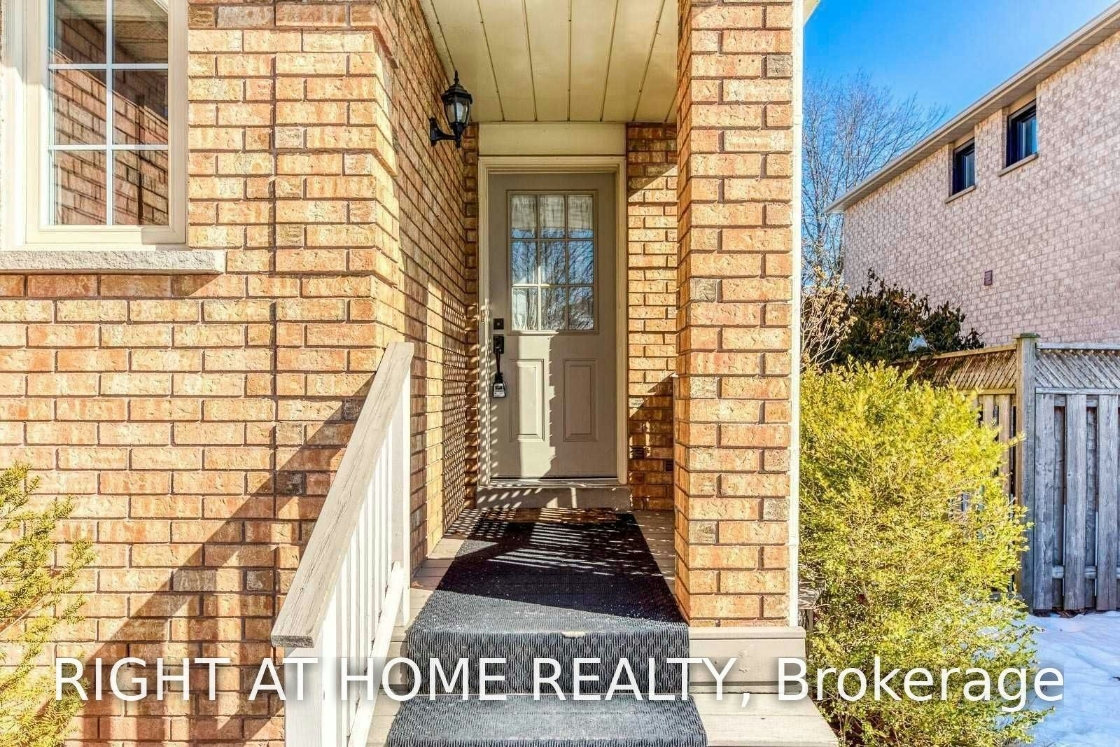 96 Howell Road, Oakville, ON, L6H 5Z4 - 2