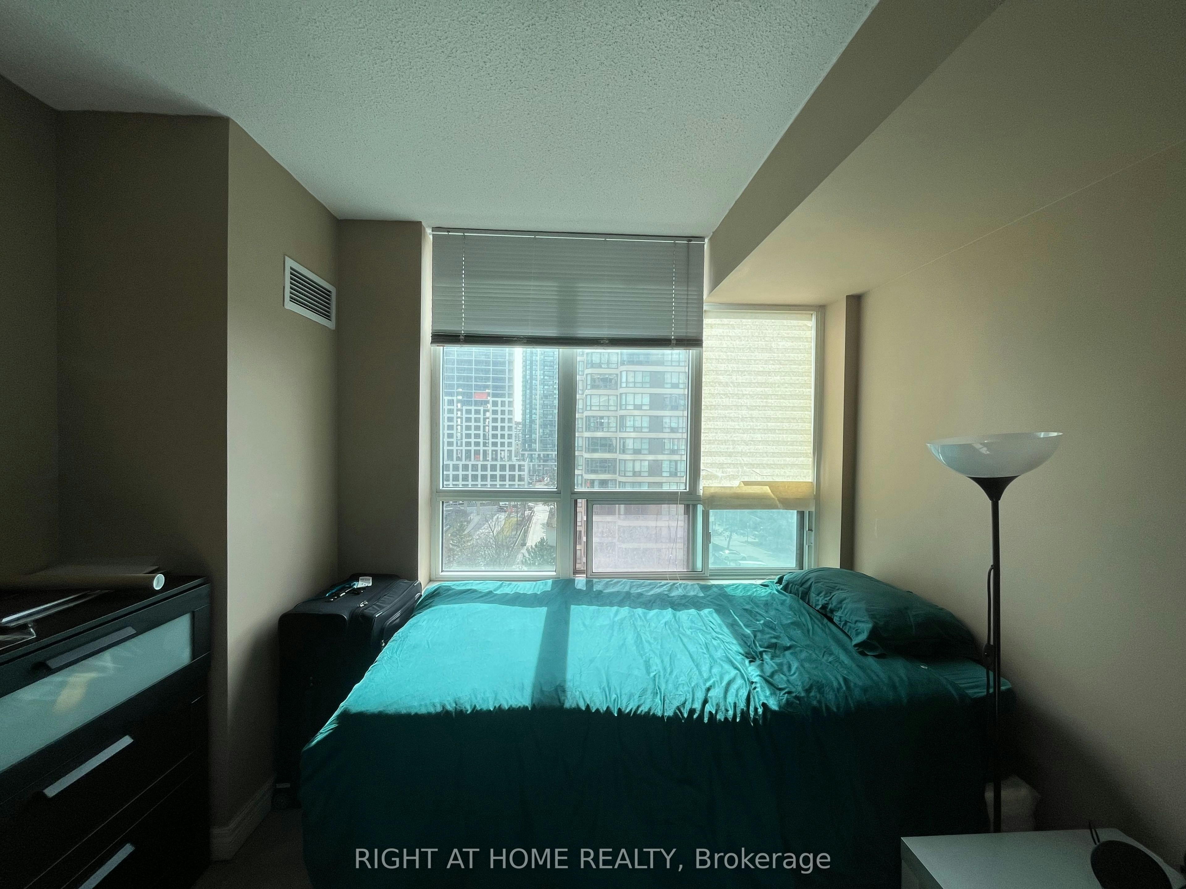 906-156 Enfield Place, Mississauga, ON, L5B 4L8 - 11
