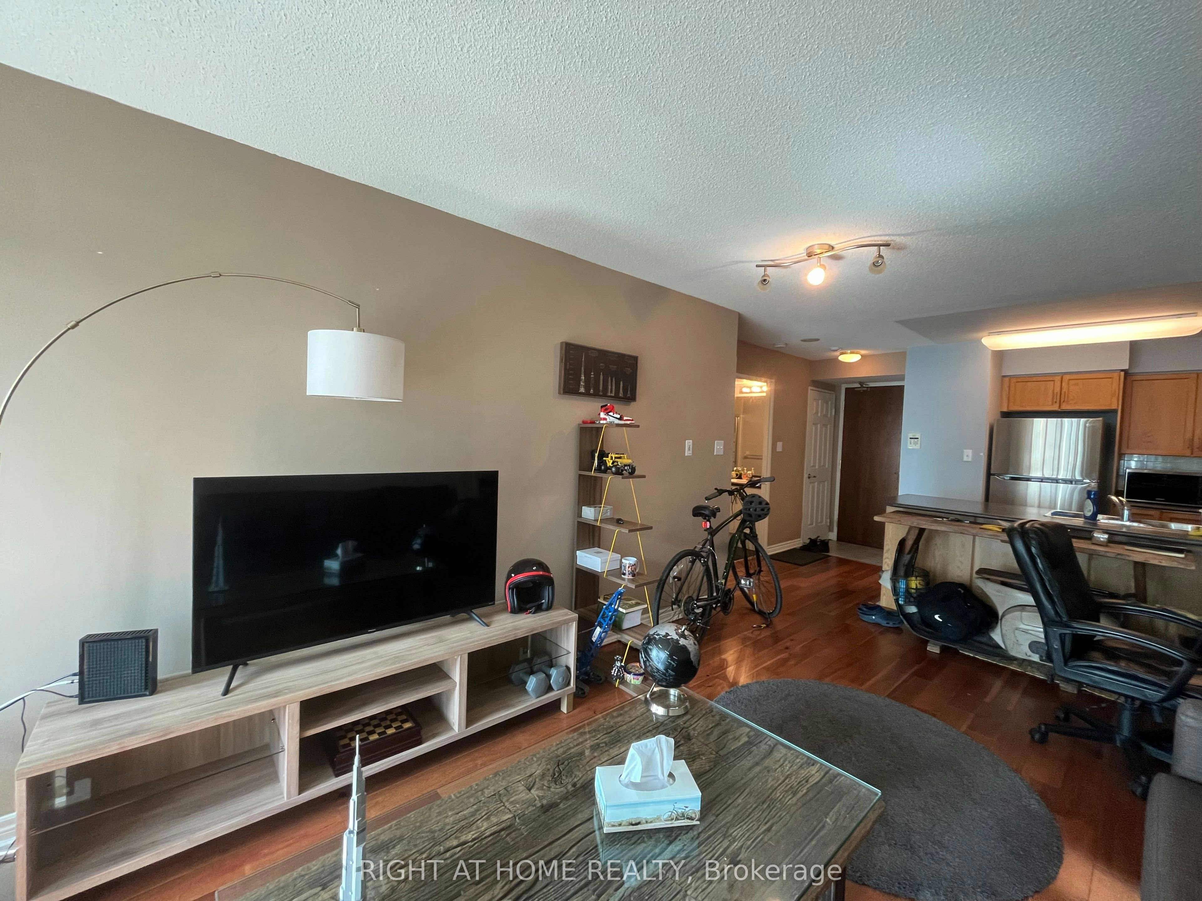 906-156 Enfield Place, Mississauga, ON, L5B 4L8 - 7