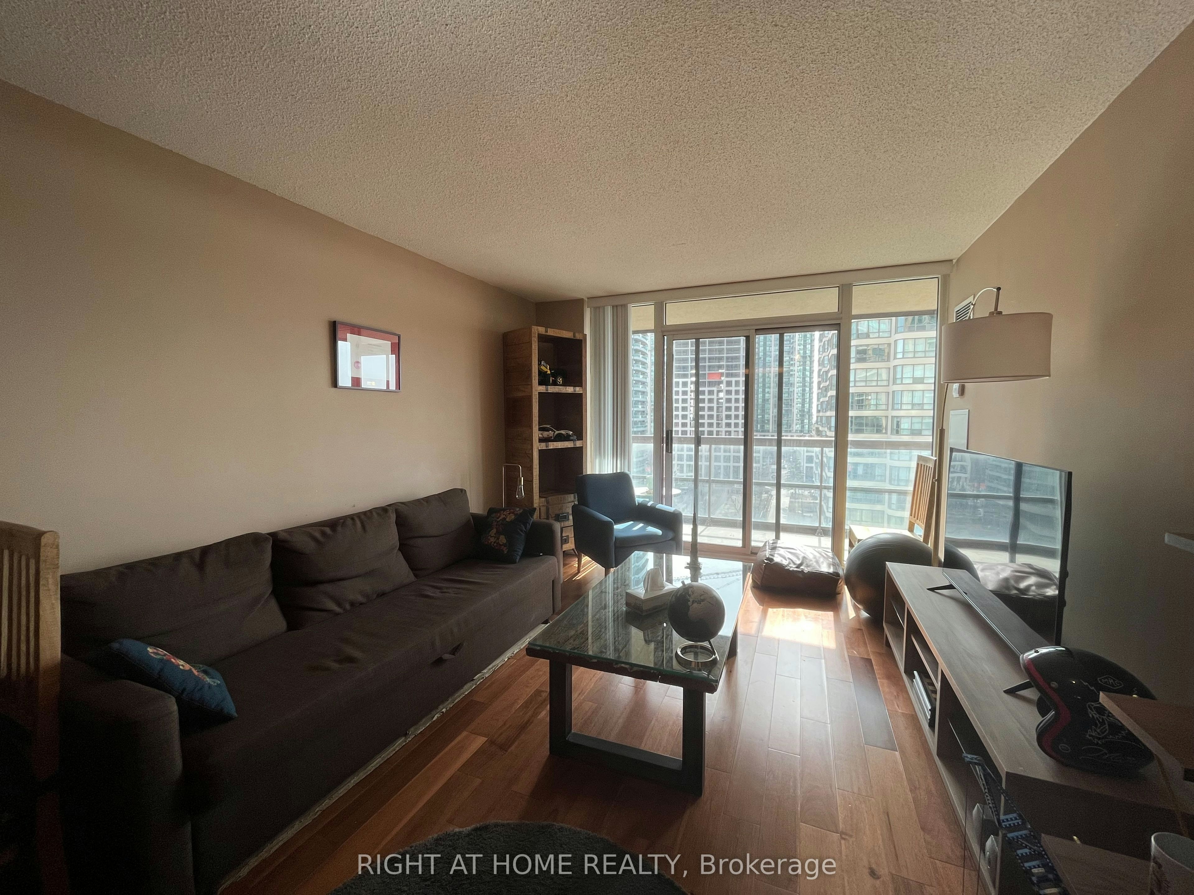 906-156 Enfield Place, Mississauga, ON, L5B 4L8 - 5