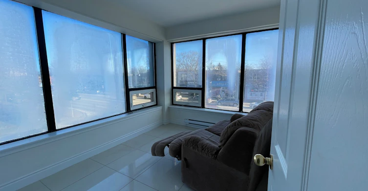 202-258 Lakeshore Road E, Mississauga, ON, L5G 1G9 - 8