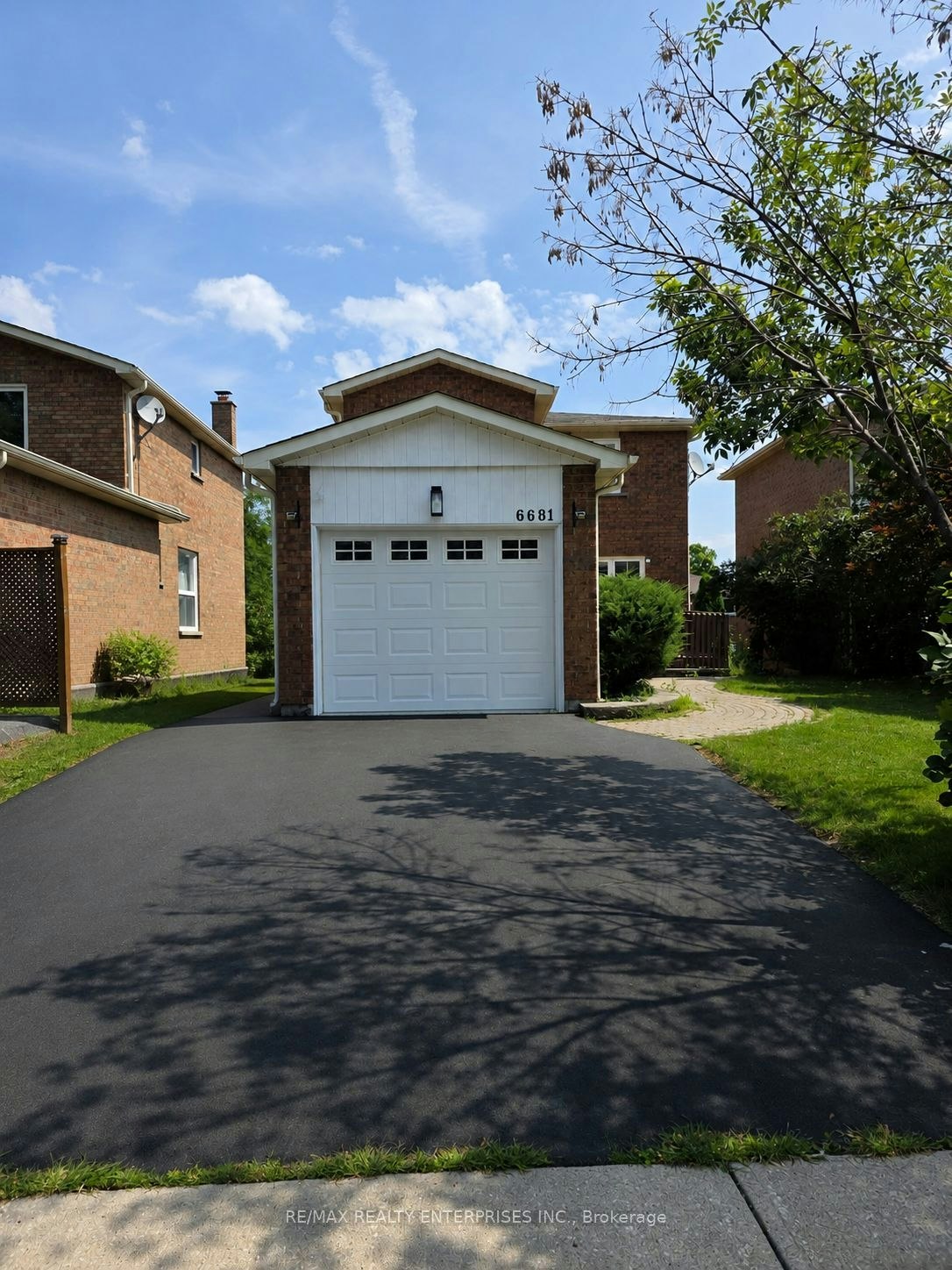 Main & 2nd Floor-6681 Harlow Road, Mississauga, ON, L5N 4T4