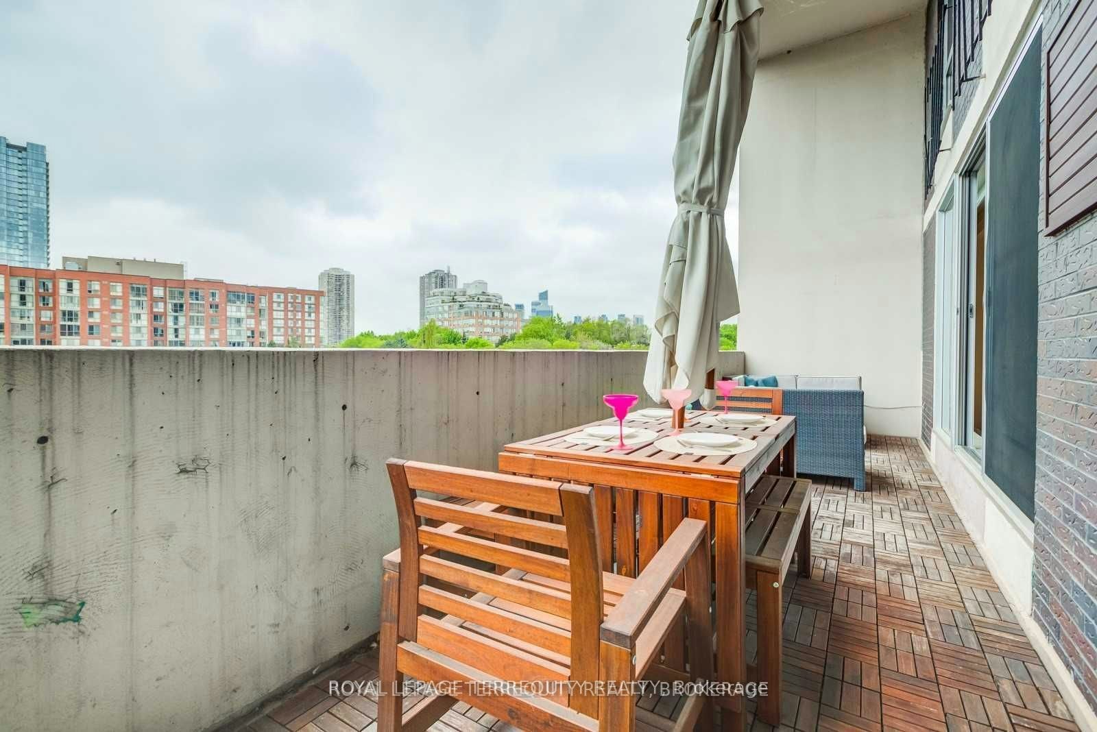214-60 Southport Street, Toronto, ON, M6S 3N4 - 19
