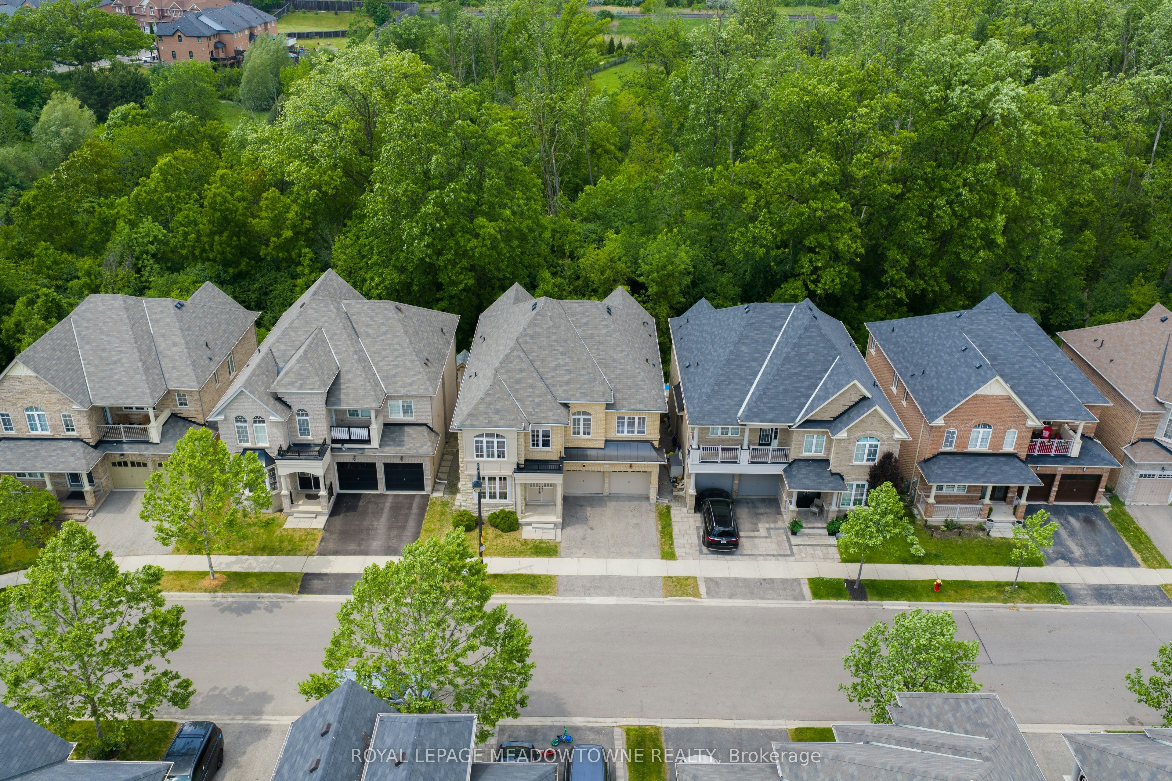 332 Mcgibbon Drive, Milton, ON, L9T 5K7