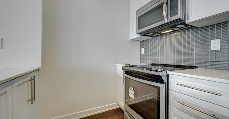 4706-4011 Brickstone Mews, Mississauga, ON, L5B 0G3 - 16