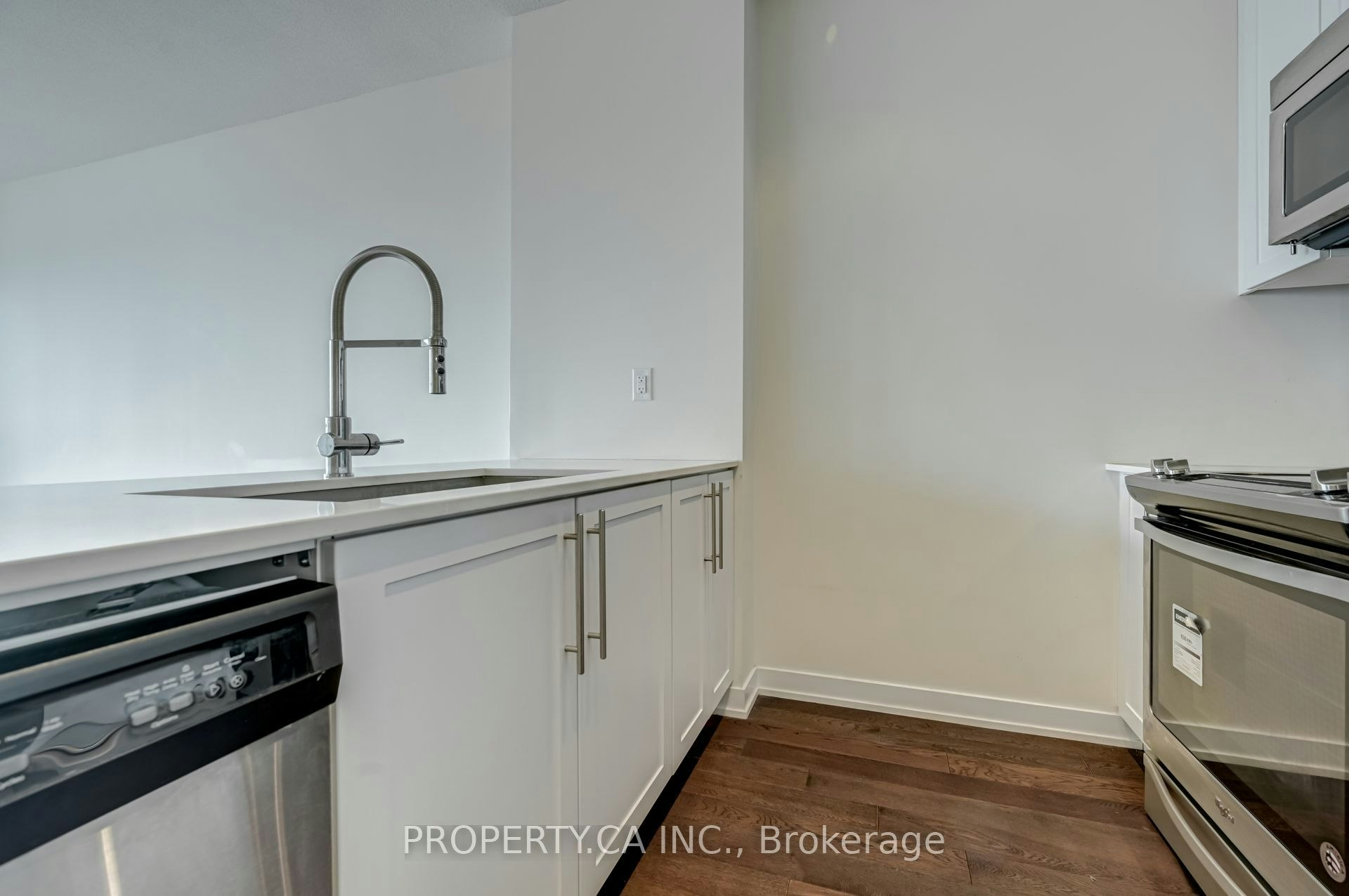 4706-4011 Brickstone Mews, Mississauga, ON, L5B 0G3 - 17