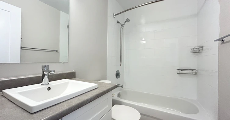 904-82 Millside Drive, Milton, ON, L9T 4A1 - 13