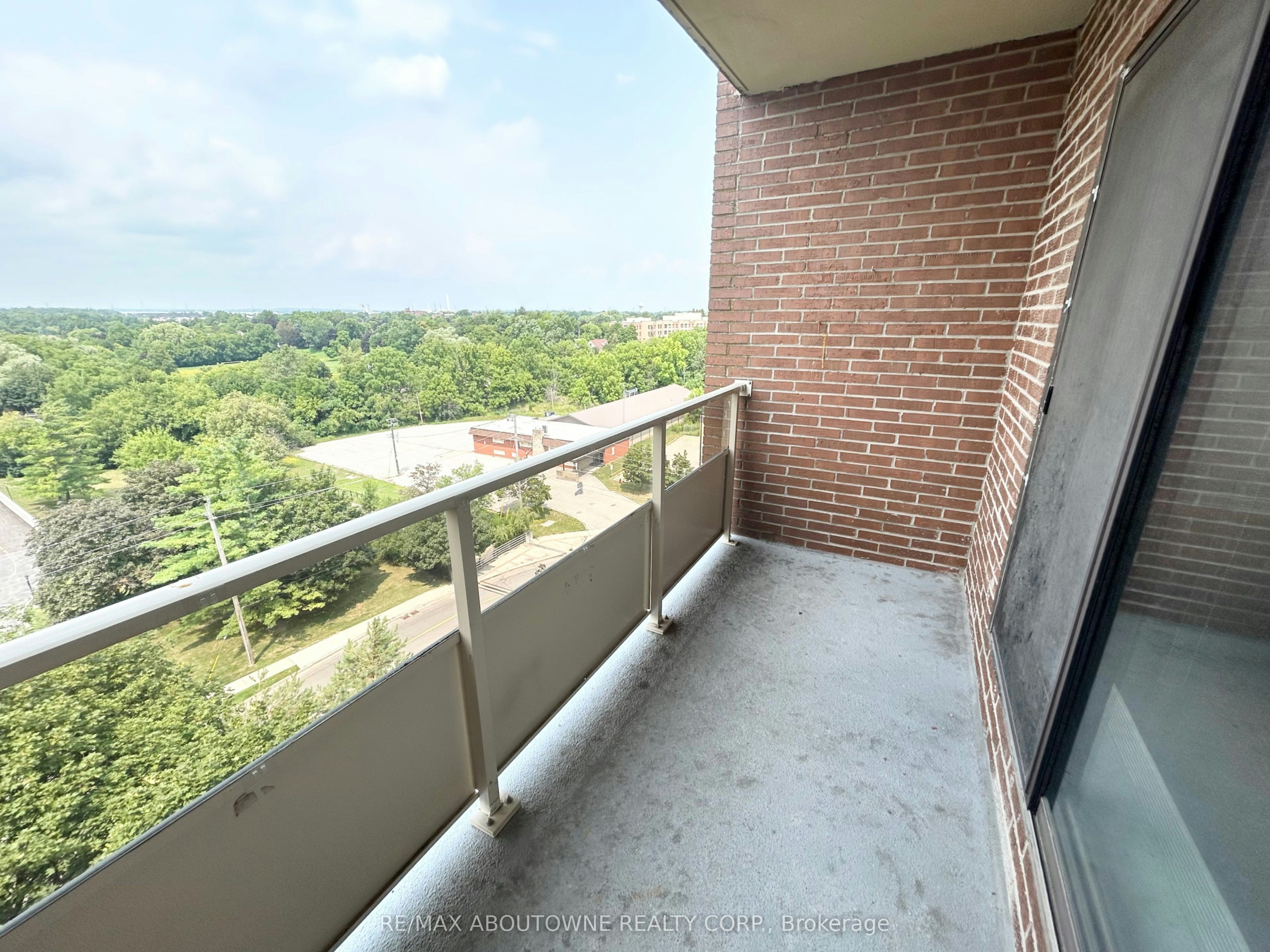 904-82 Millside Drive, Milton, ON, L9T 4A1 - 16