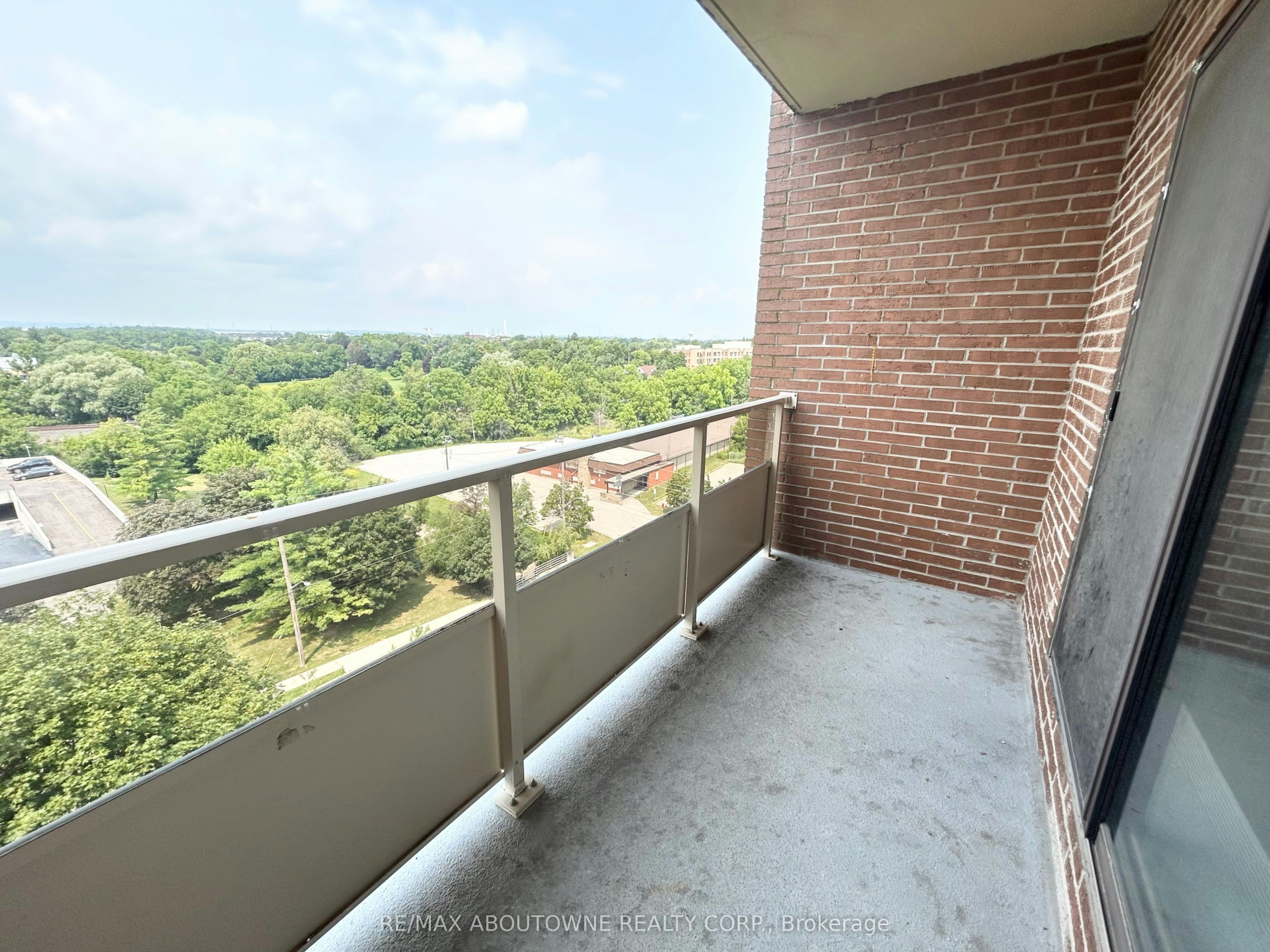 904-82 Millside Drive, Milton, ON, L9T 4A1 - 17