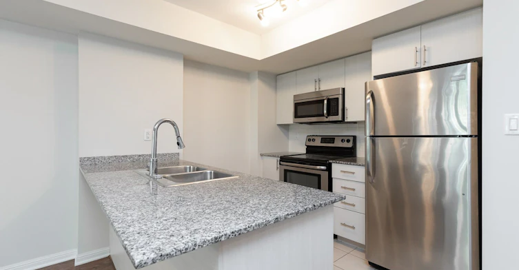 115-9 Foundry Avenue, Toronto, ON, M6H 0B7 - 5