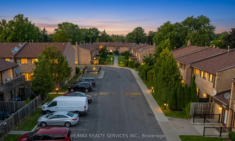 50-2605 Woodchester Drive