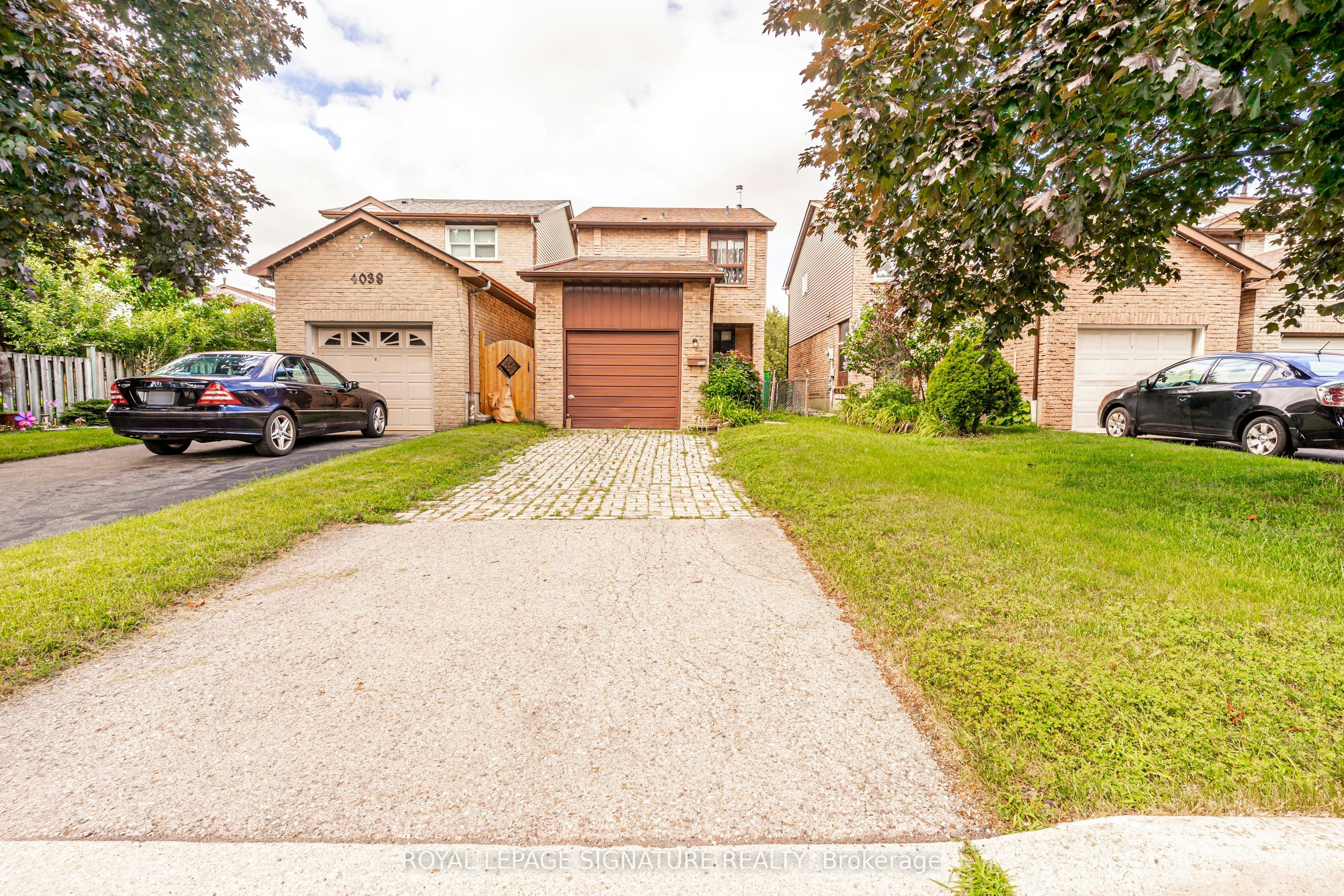 4040 Silverhaze Road, Mississauga, ON, L4W 3K1