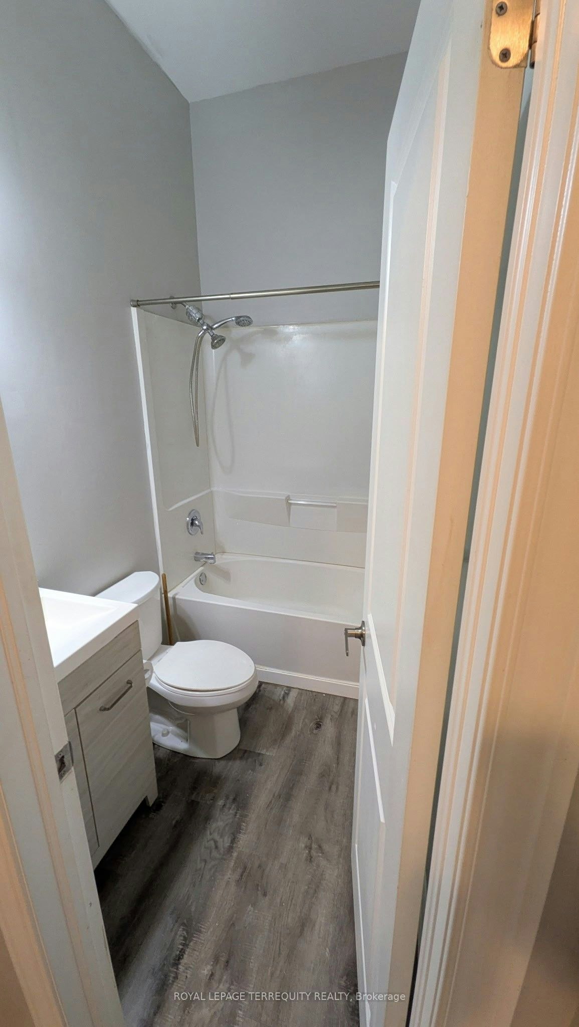 6-44 Main St Street N, Halton Hills, ON, L7J 1W2 - 6
