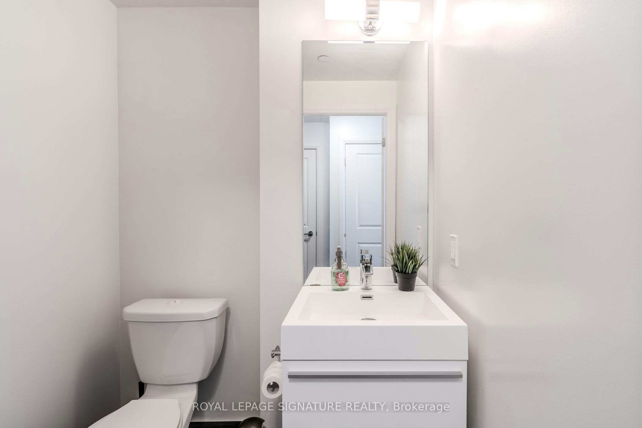 1911-17 Zorra Street, Toronto, ON, M8Z 4Z6 - 11