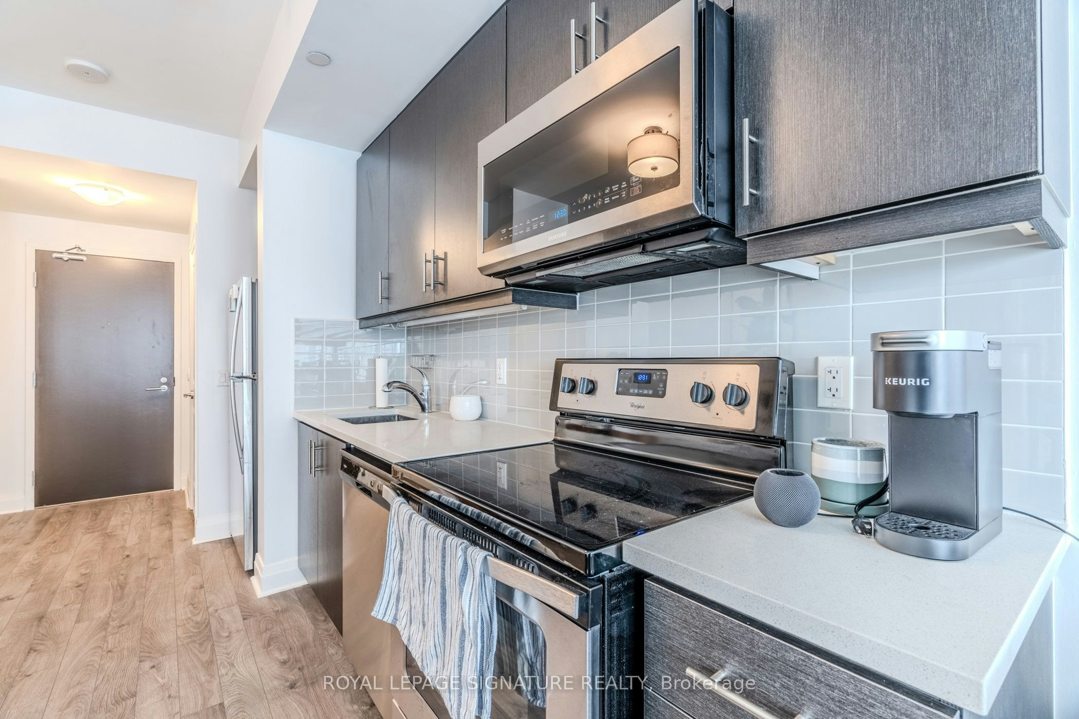 1911-17 Zorra Street, Toronto, ON, M8Z 4Z6 - 6