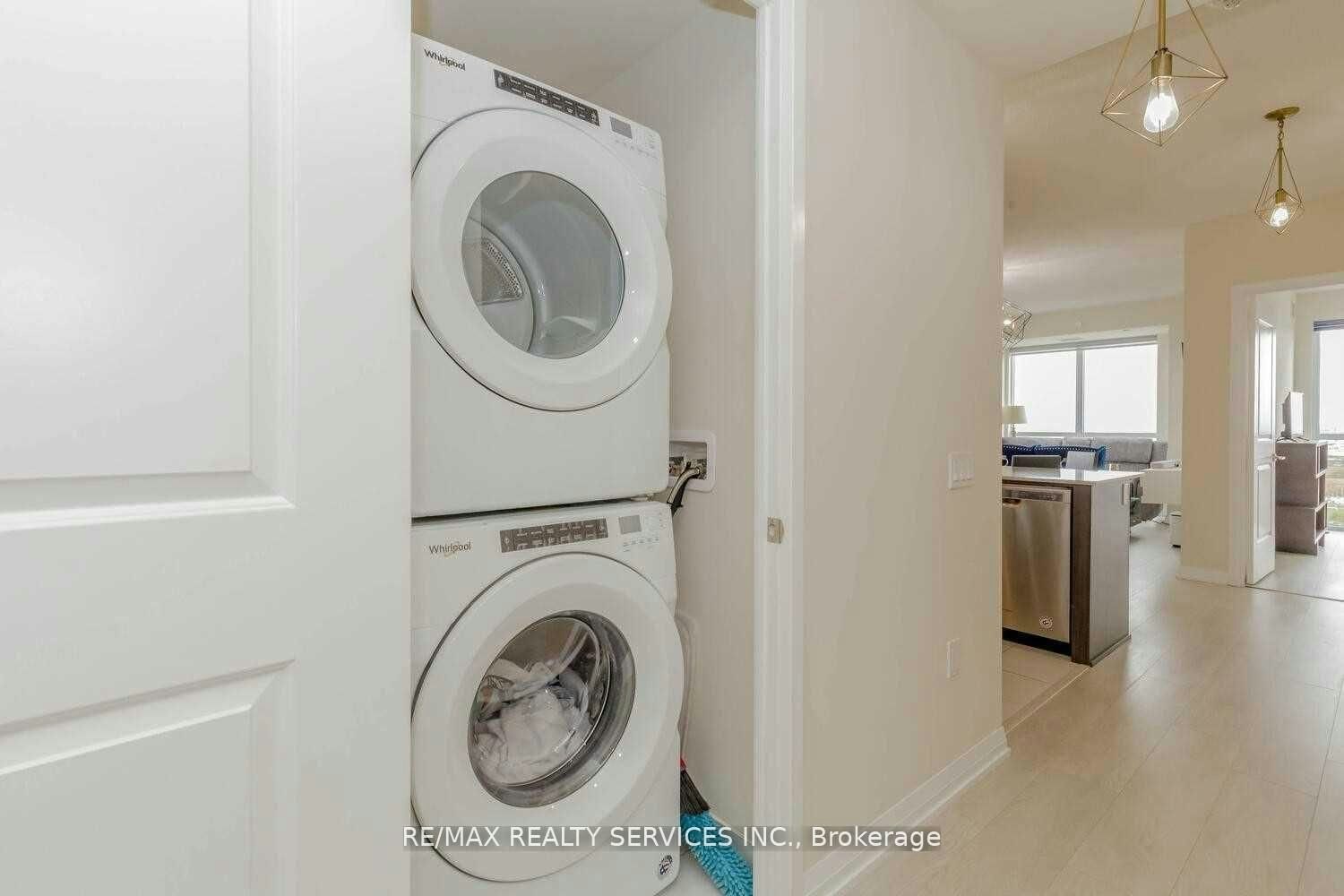 2517-35 Watergarden Drive, Mississauga, ON, L5R 0G8 - 25