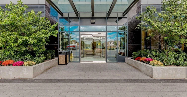 2517-35 Watergarden Drive, Mississauga, ON, L5R 0G8 - 3