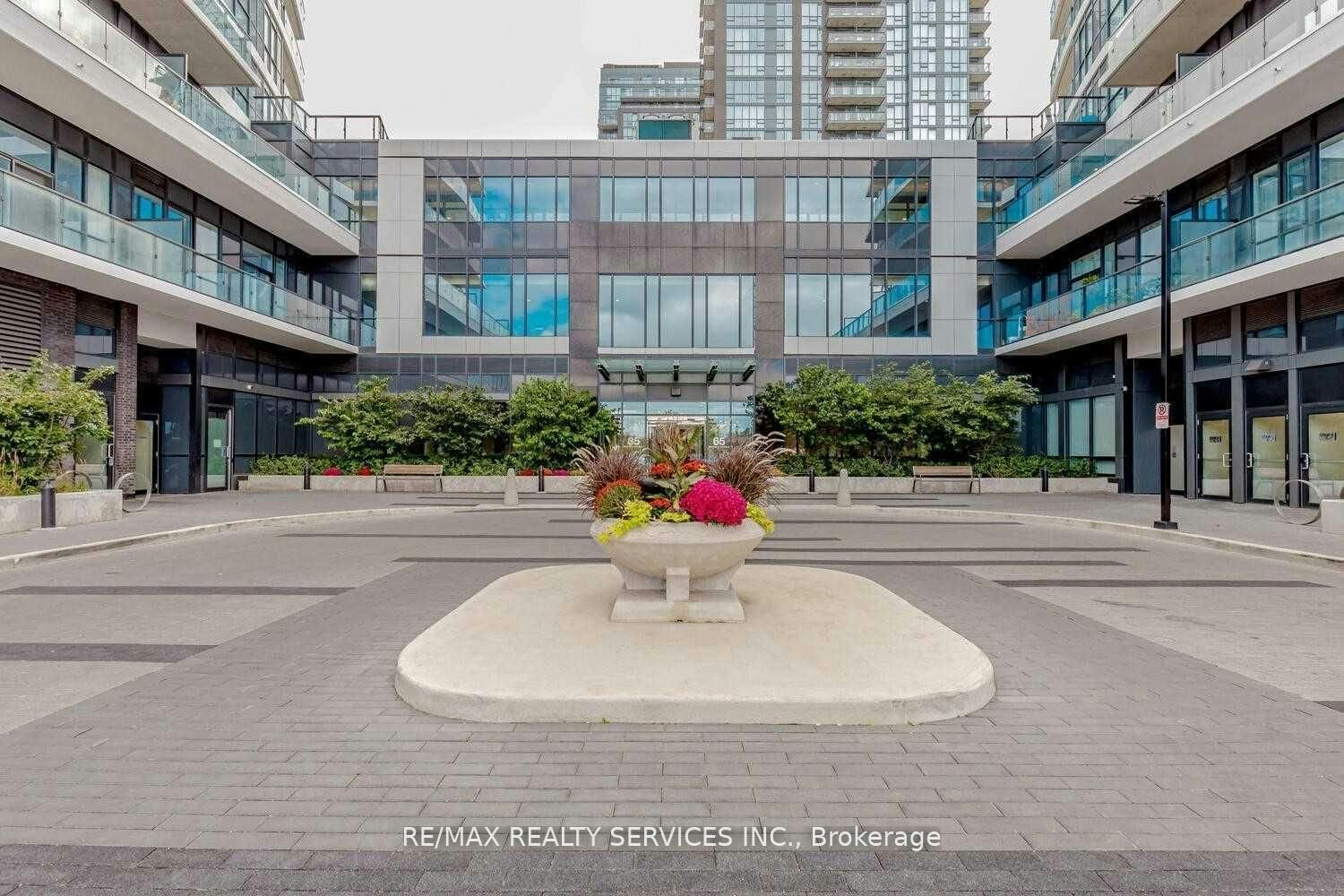 2517-35 Watergarden Drive, Mississauga, ON, L5R 0G8 - 2