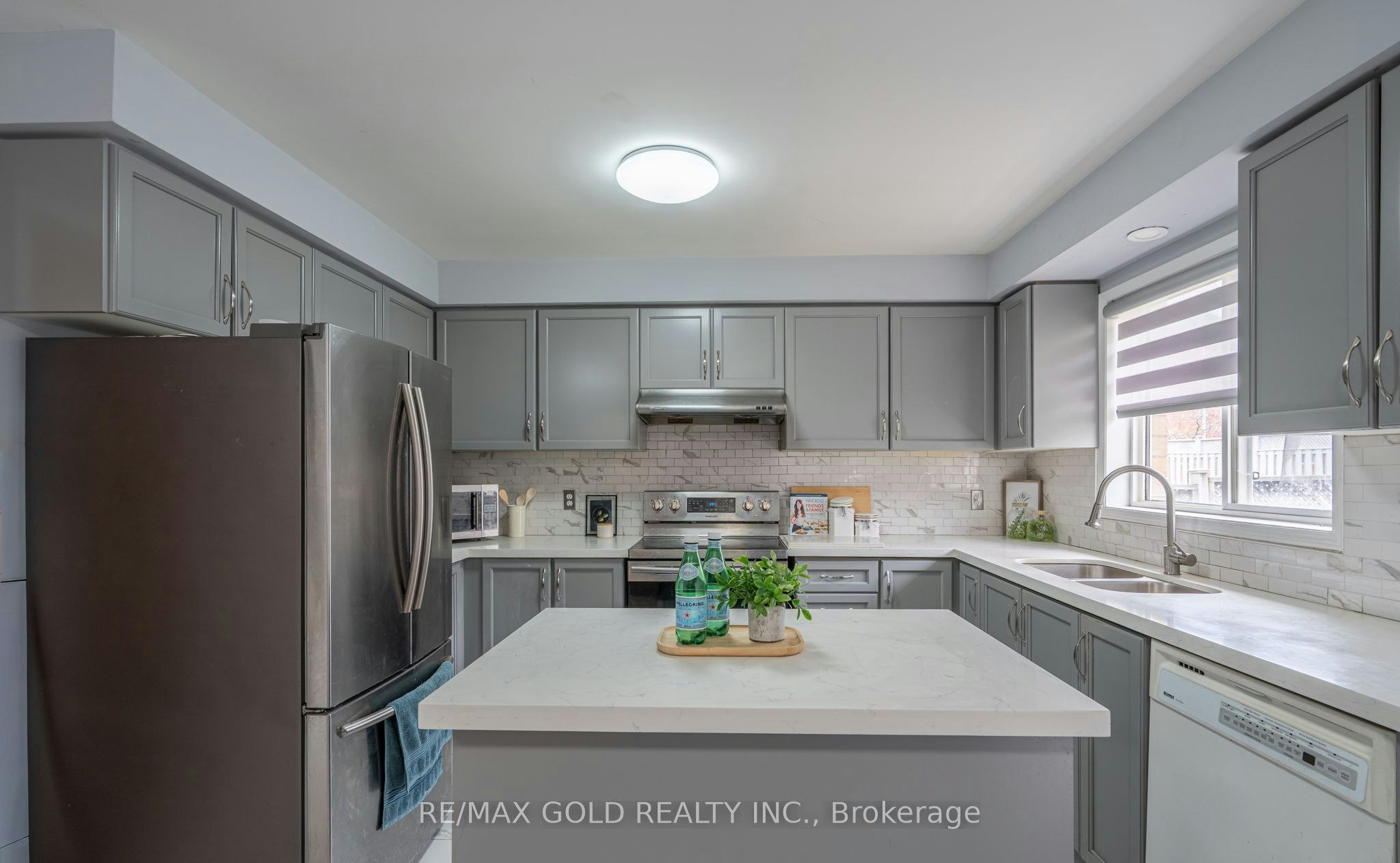 104 Sunny Meadow Boulevard, Brampton, ON, L6R 2C5