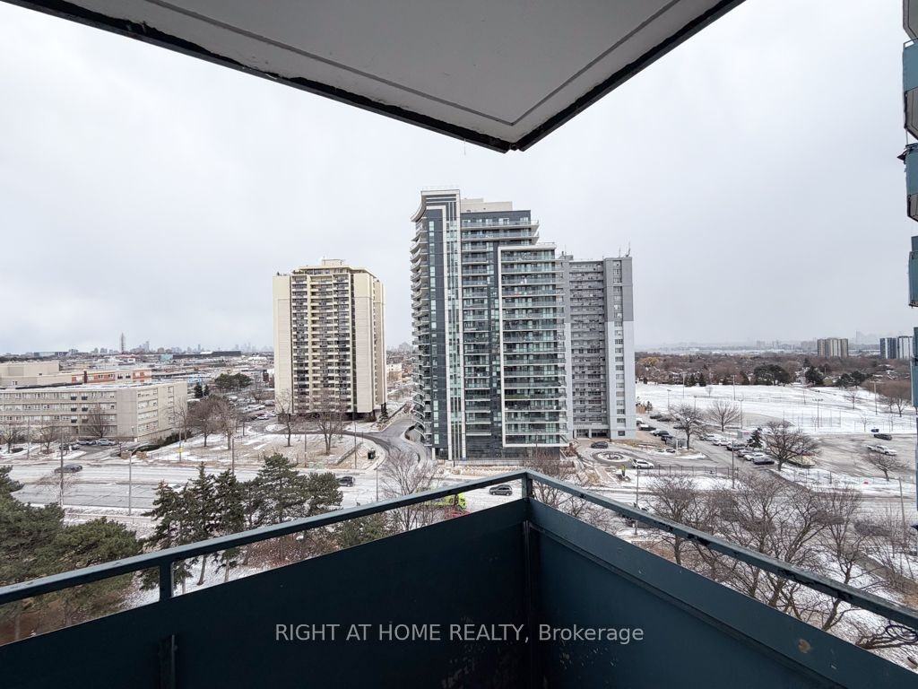 1205-1440 Lawrence Avenue W, Toronto, ON, M6L 1B2 - 7