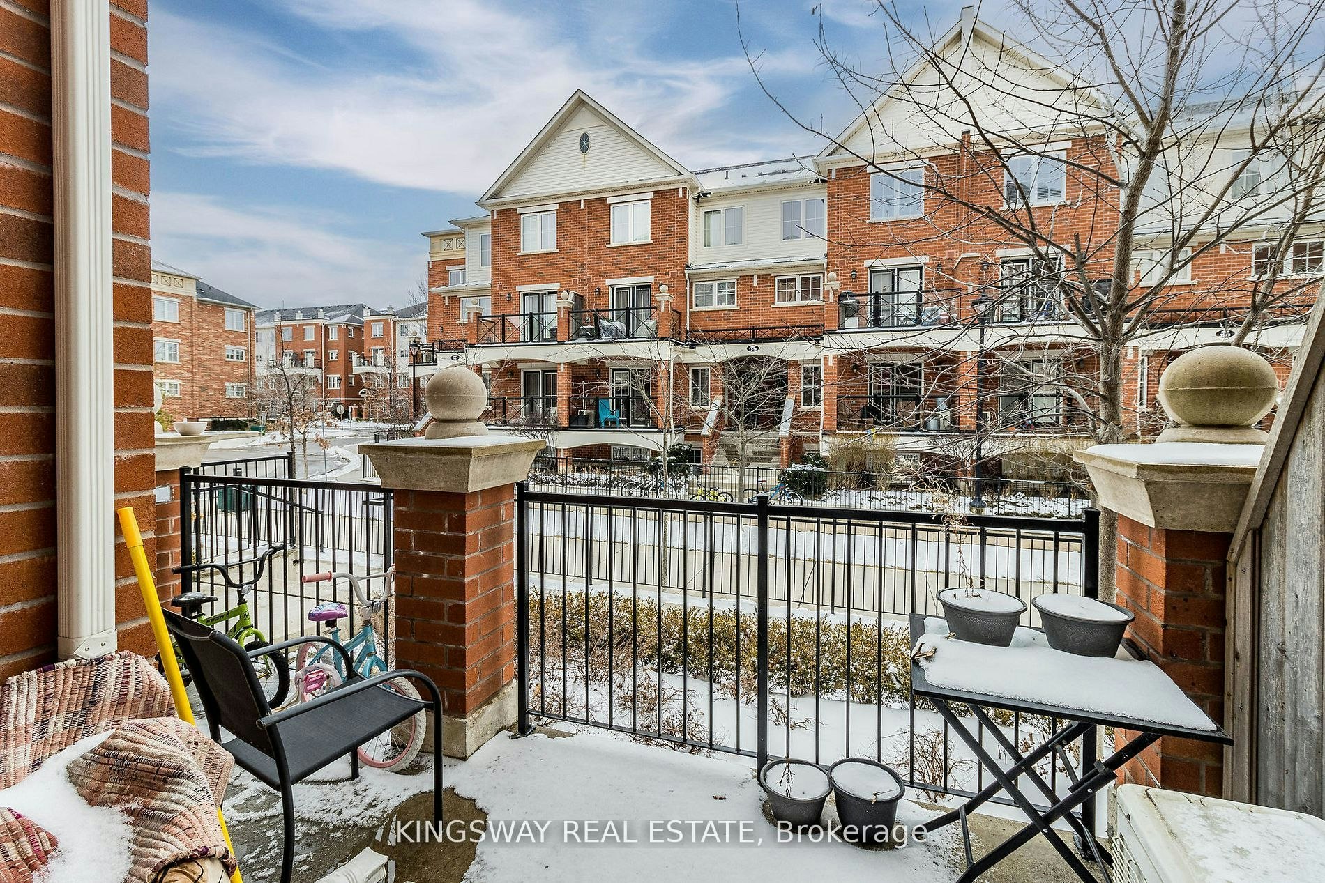 32-2480 Post Road, Oakville, ON, L6H 0G6 - 2