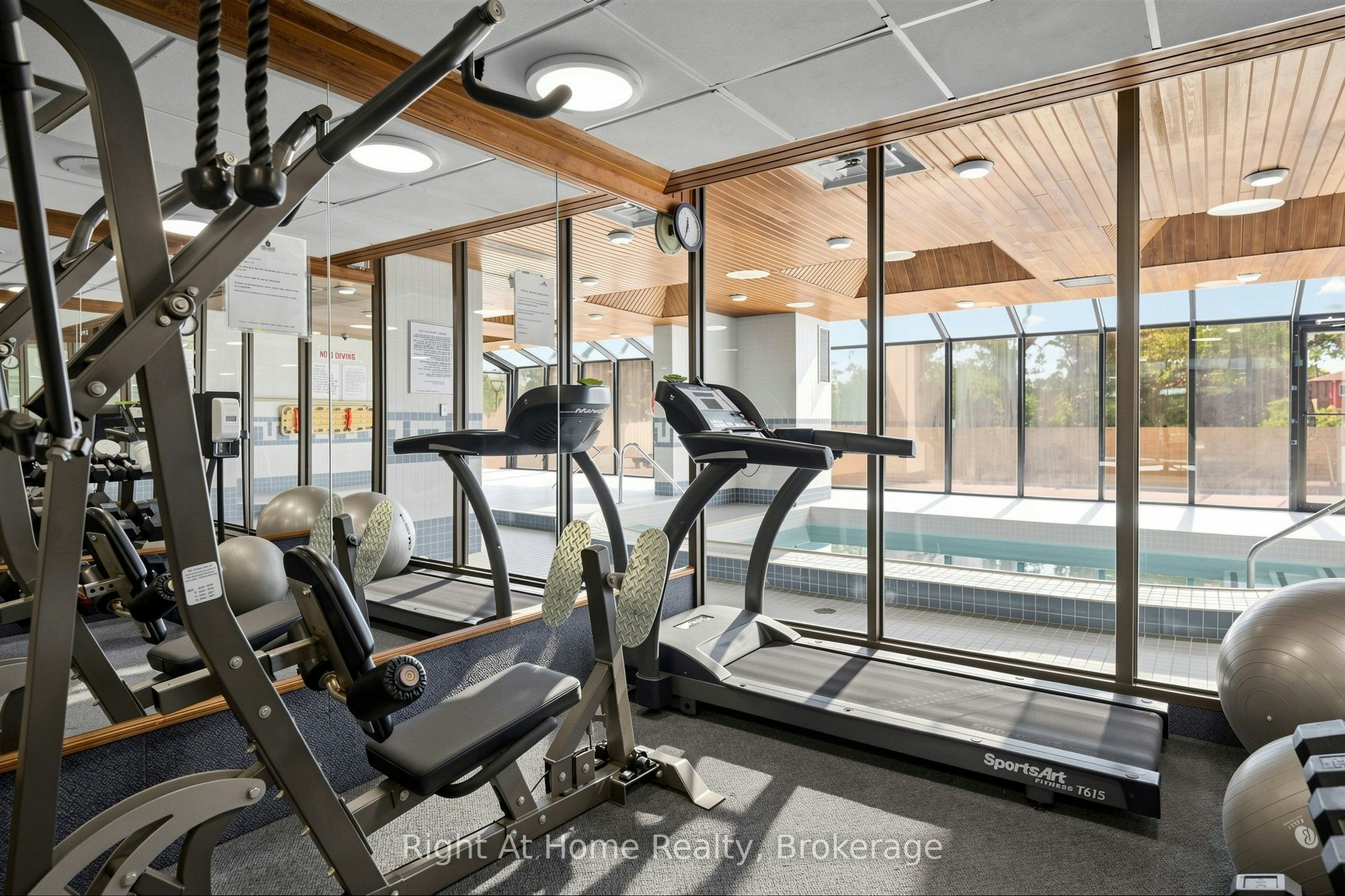 1509-1360 Rathburn Road E, Mississauga, ON, L4W 4H4 - 24