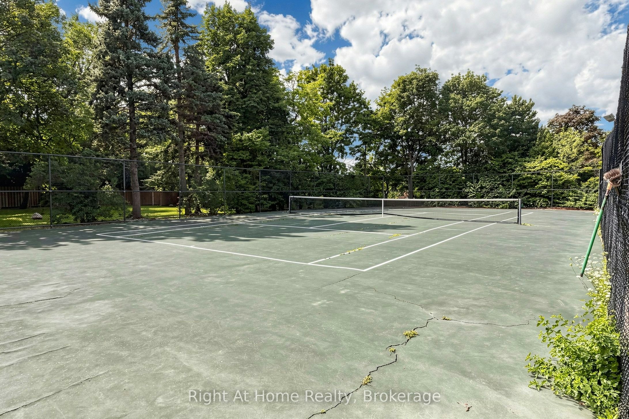 1509-1360 Rathburn Road E, Mississauga, ON, L4W 4H4 - 32
