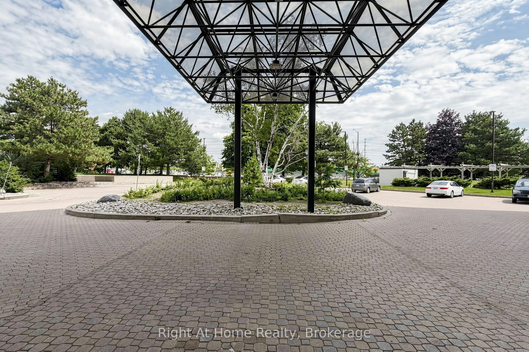 1509-1360 Rathburn Road E, Mississauga, ON, L4W 4H4 - 8