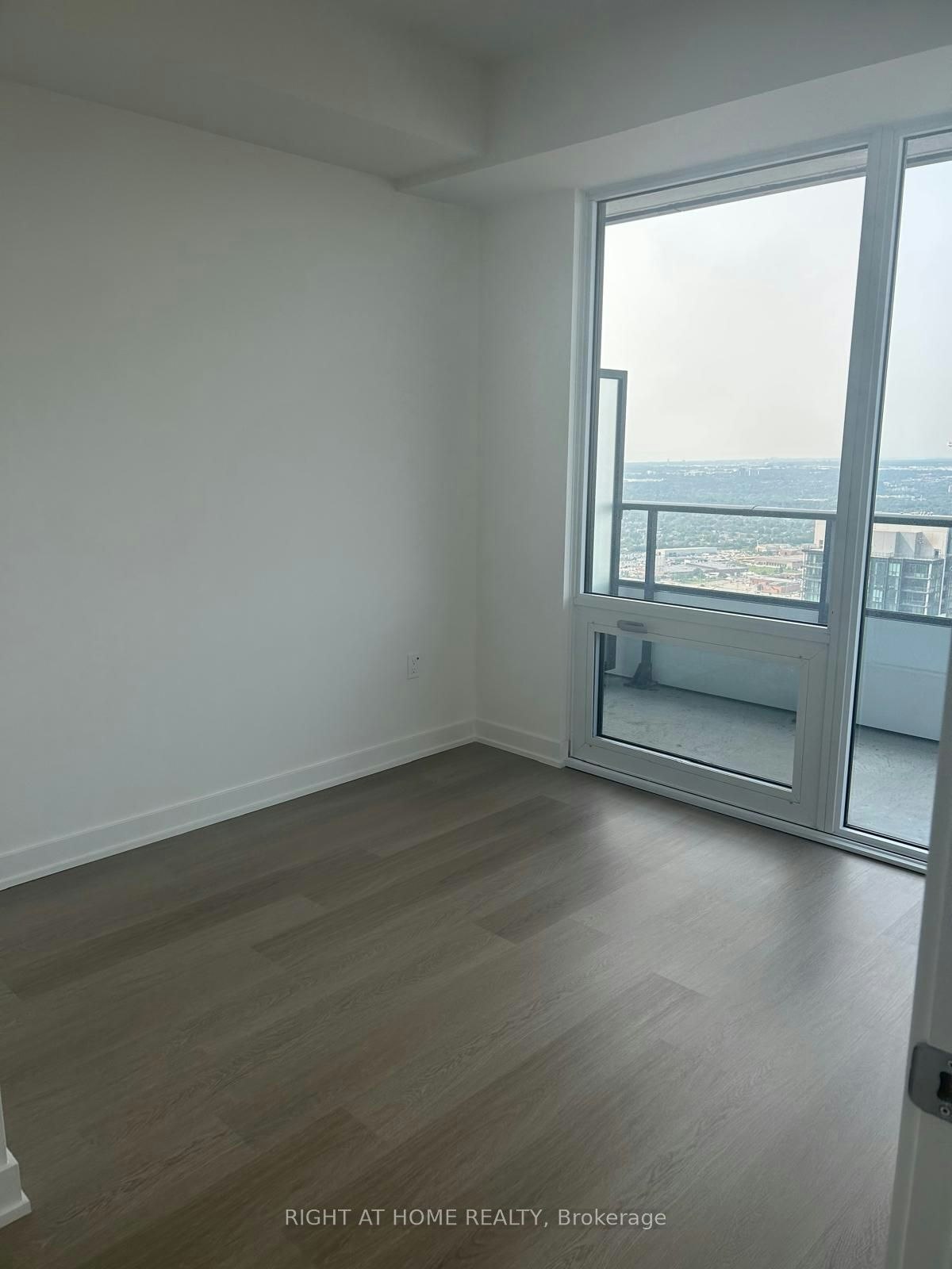 5612-448 Burnhamthorpe Road W, Mississauga, ON, L4W 2A6 - 3