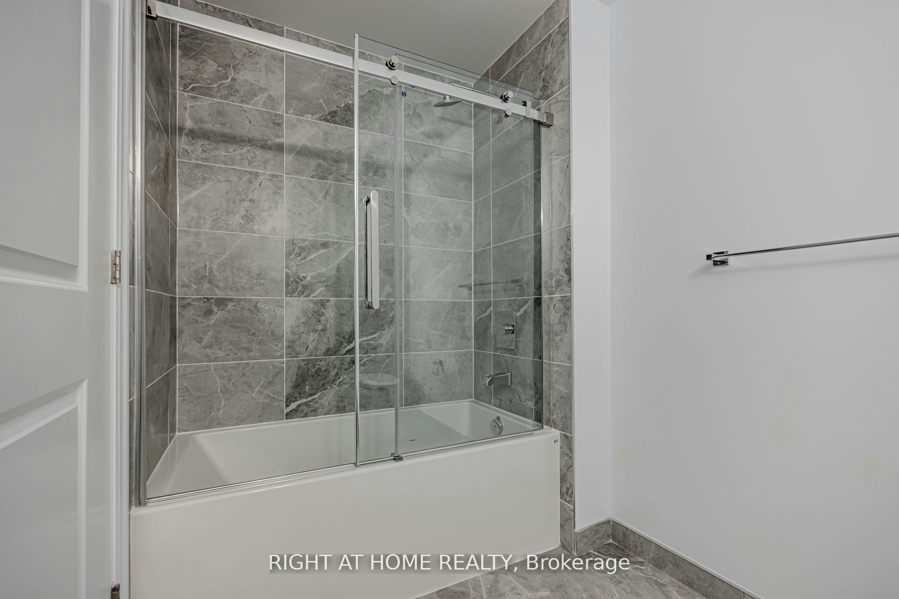 1103-30 Elm Drive W, Mississauga, ON, L5B 0N6 - 24