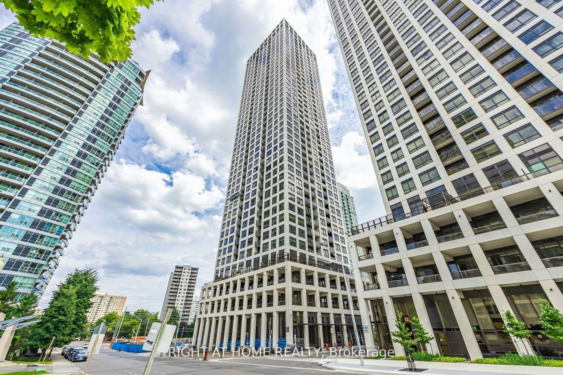 1103-30 Elm Drive W, Mississauga, ON, L5B 0N6 - 2