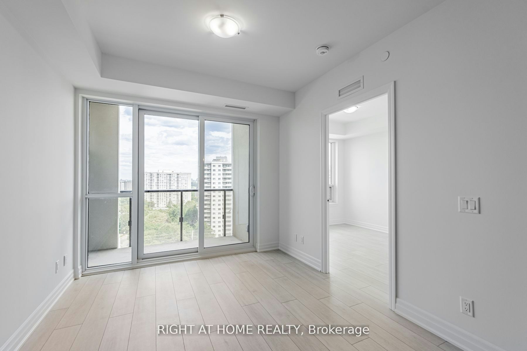 1103-30 Elm Drive W, Mississauga, ON, L5B 0N6 - 13