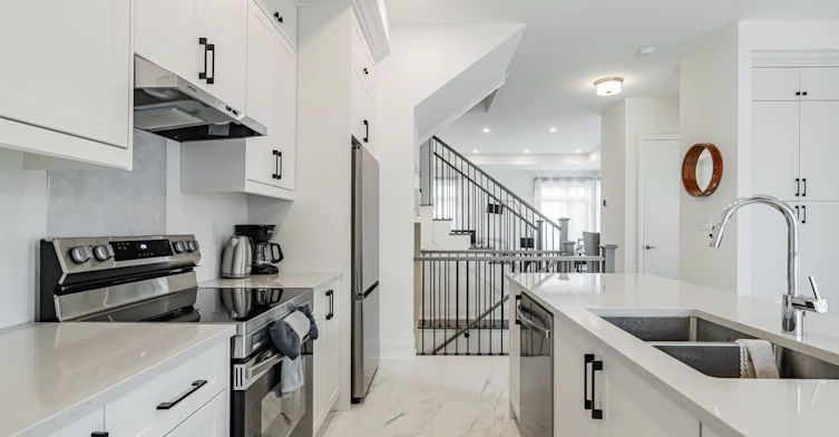 3296 Taha Gardens, Oakville, ON, L6M 5S6 - 10
