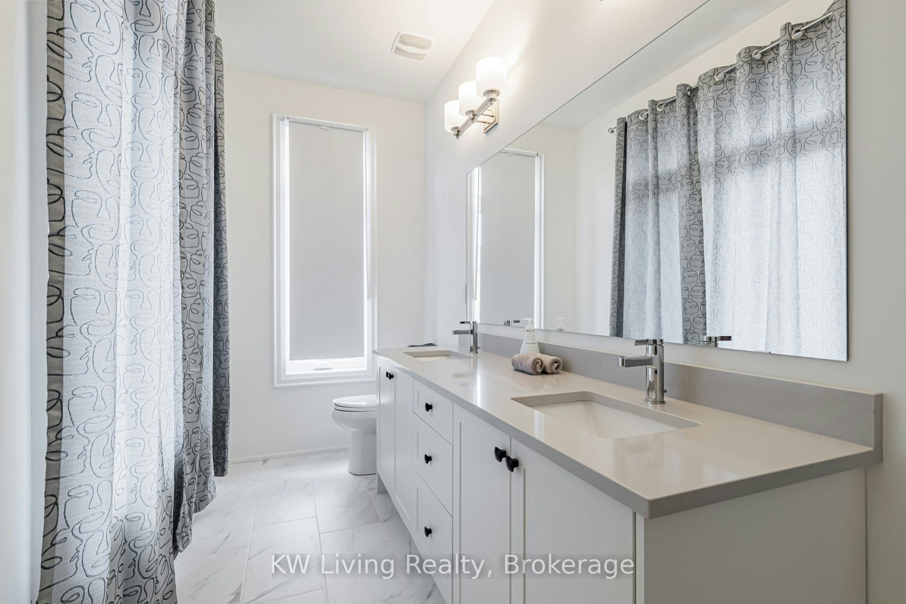 3296 Taha Gardens, Oakville, ON, L6M 5S6 - 17