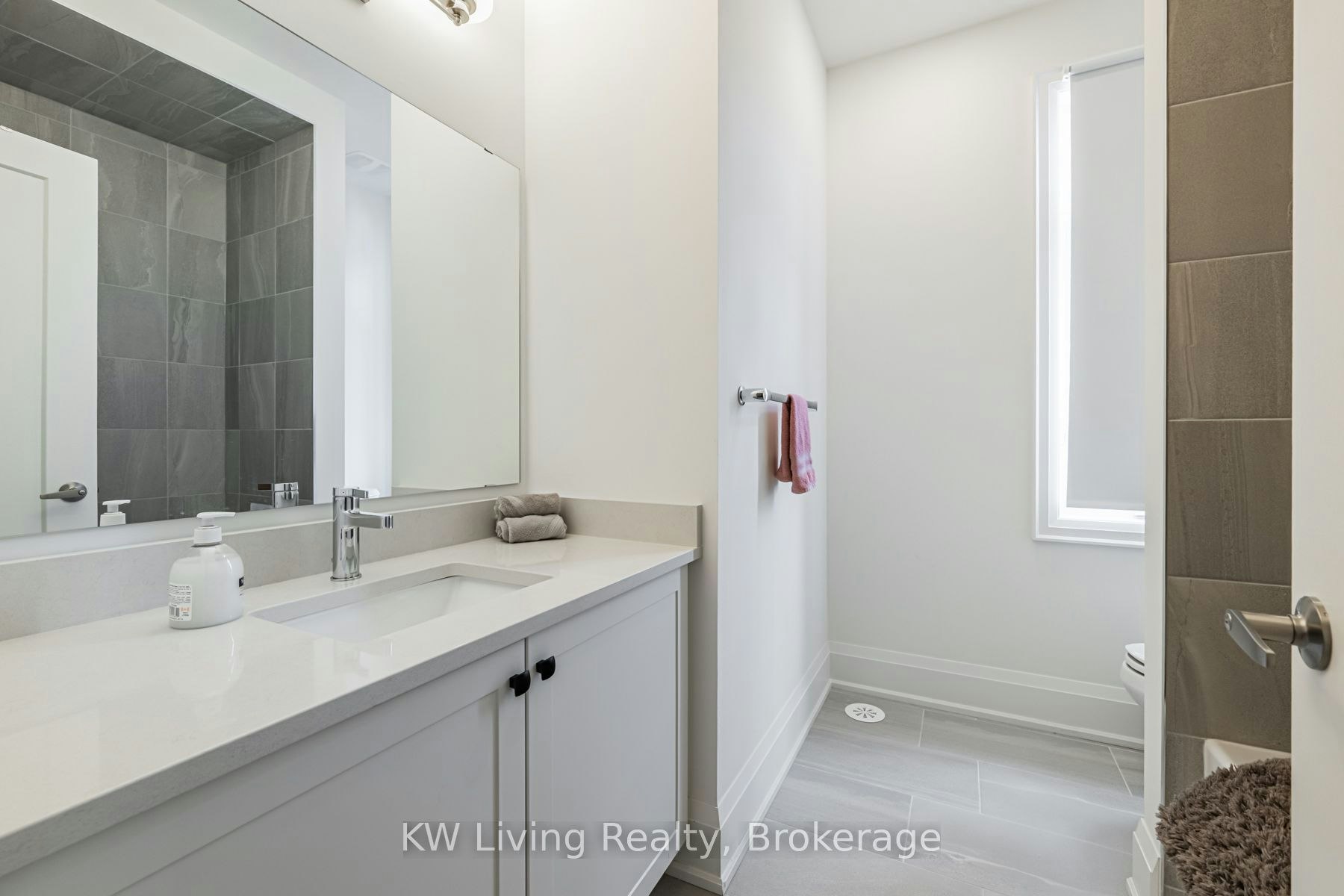 3296 Taha Gardens, Oakville, ON, L6M 5S6 - 19
