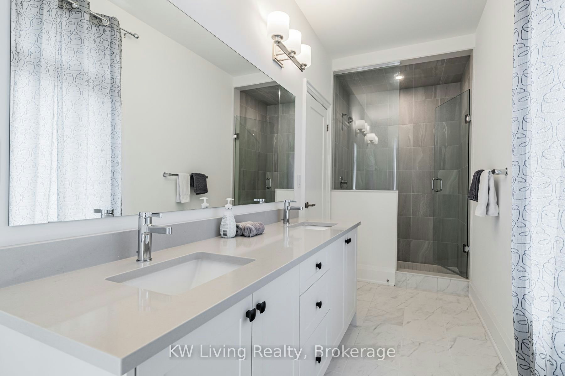3296 Taha Gardens, Oakville, ON, L6M 5S6 - 18