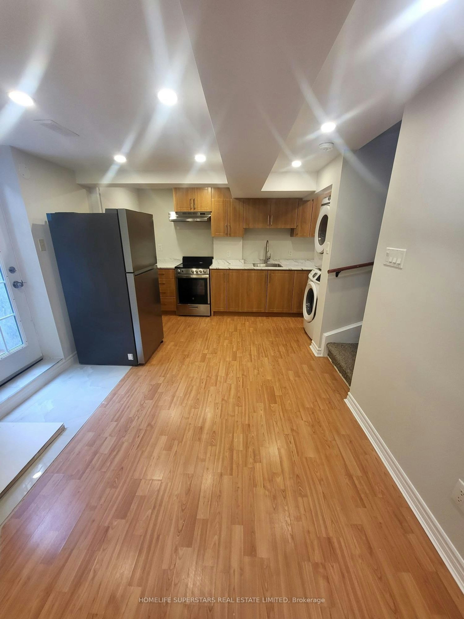 1585 Gowling Terrace, Milton, ON, L9T 5J7 - 2