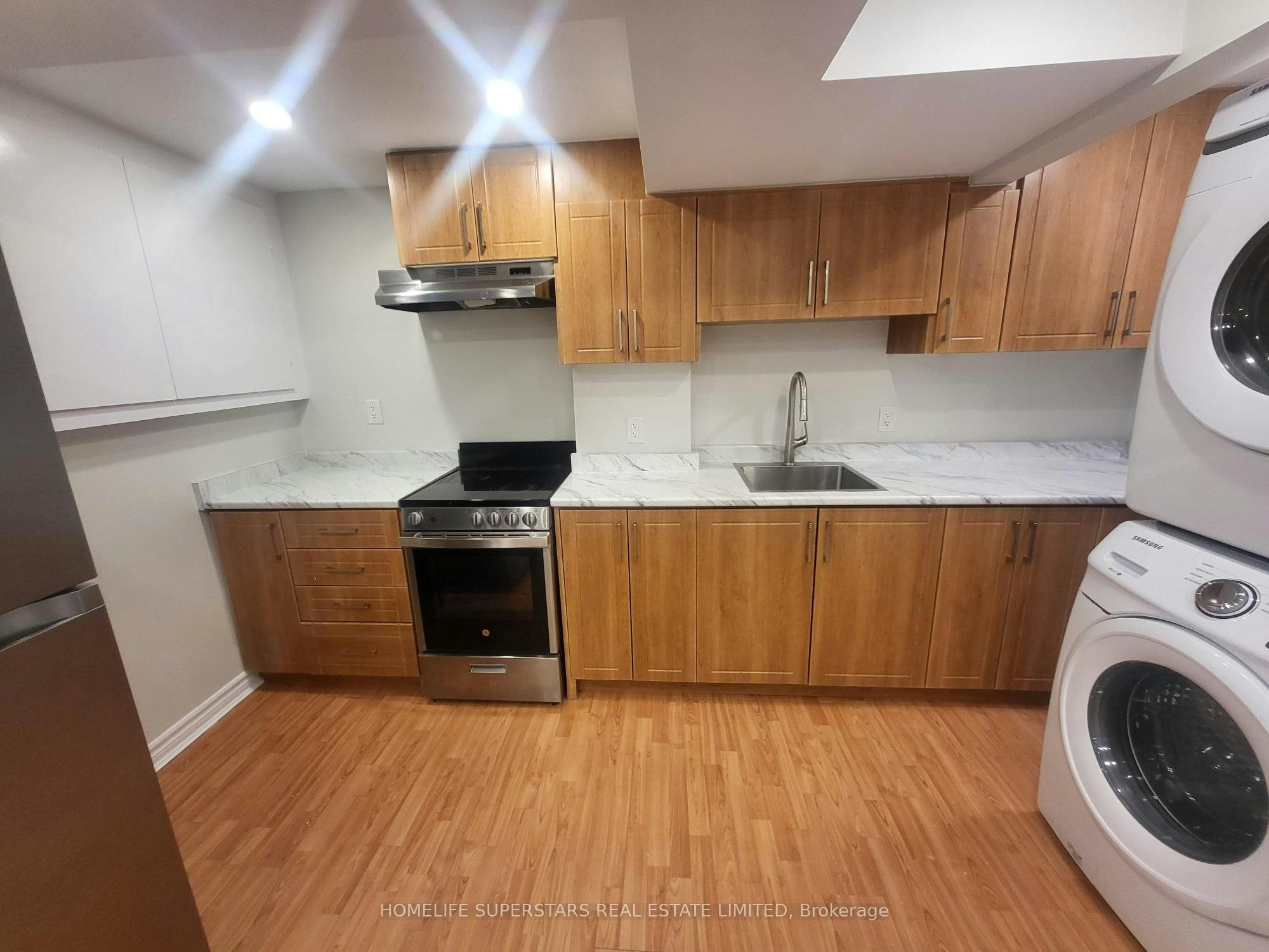 1585 Gowling Terrace, Milton, ON, L9T 5J7 - 4
