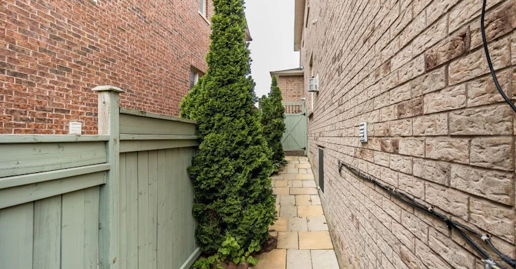 Bsmt-20 Laurentide Crescent, Brampton, ON, L6P 1Y4 - 11