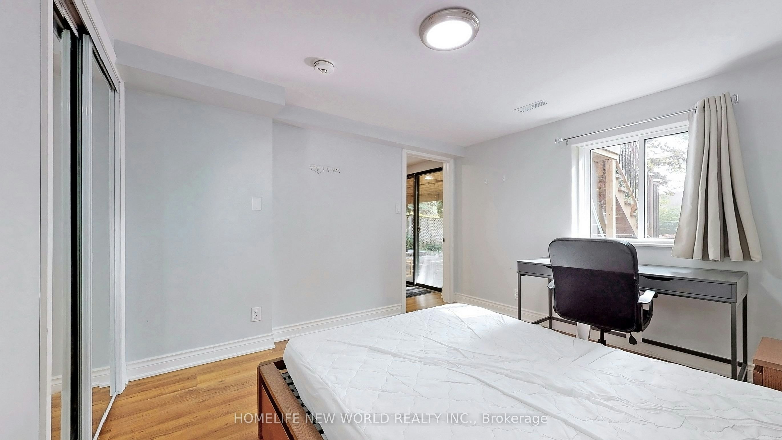 Lower Primary bedroom A-3954 Selkirk Place, Mississauga, ON, L5L 3L5 - 10