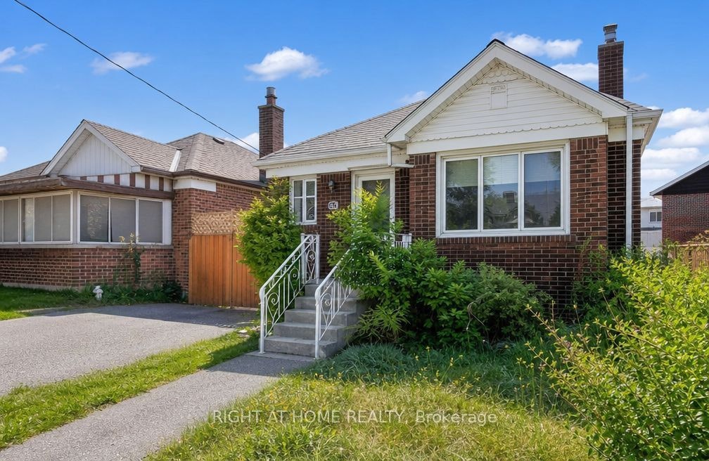 1788 Keele Street, Toronto, ON, M6M 3X1 - 2
