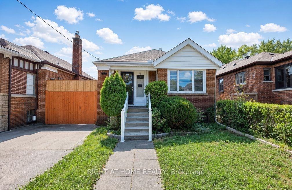 1788 Keele Street, Toronto, ON, M6M 3X1
