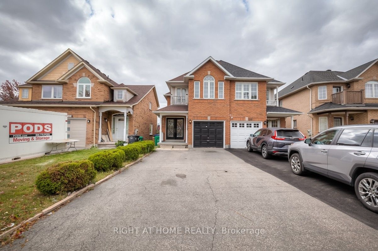 7401 Village Walk, Mississauga, ON, L5W 1X6 - 36